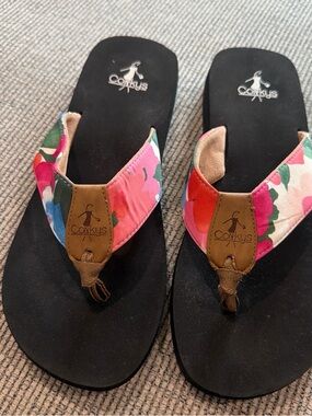 Corkys Pink & Green Floral Fabric Thong Sandal FlipFlop with Brown Leather Tab